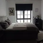 Appartement Square 20 *