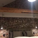 Appartement Square 20 *