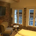 Appartement Square 20 *